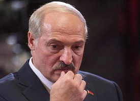 Не сможет купить в Украине дачу и пришвартовать к берегу свой военный корабль. Украина ввела санкции против Лукашенко