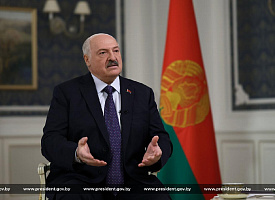 Лукашенко назвал “неуклюжими и ненужными” заявления Зеленского об угрозе со стороны Беларуси