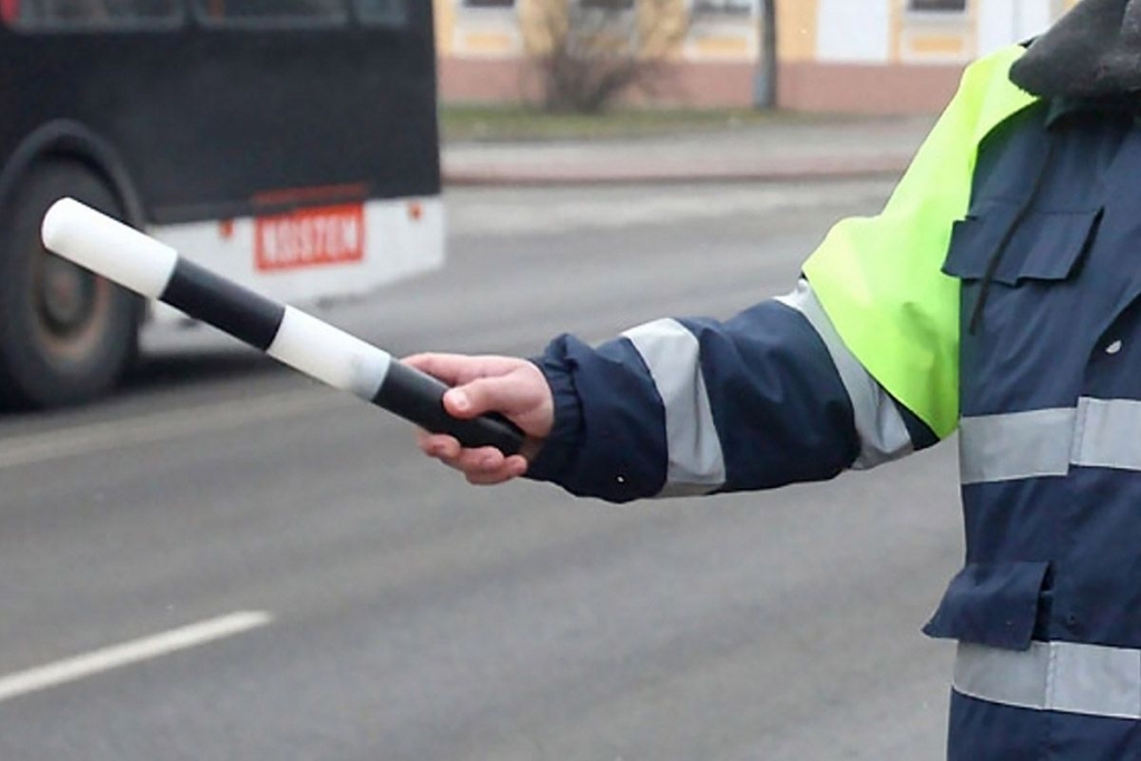 ГАИ с 10 апреля начнет массовые проверки маршрутчиков и таксистов в Минской области.jpg