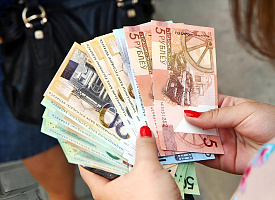 До 1350 рублей штраф и арест: в Беларуси вводят наказание за пропаганду гомосексуальных отношений и бездетности